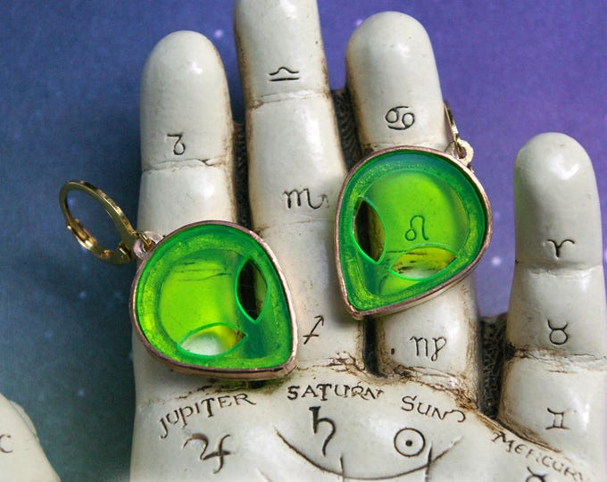 Alien Earring, Brass Setting, 18k Gold-plated Steel Leverbacks