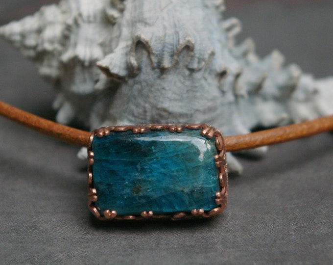 Mermaid Summer Choker, Apatite Copper Charm, Retro Sea Witch Style
