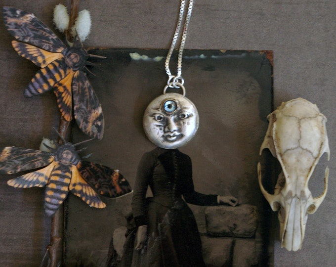 Clairvoyant Full Moon, Sterling Silver, Third Eye, Vintage Glass, Box Link Chain