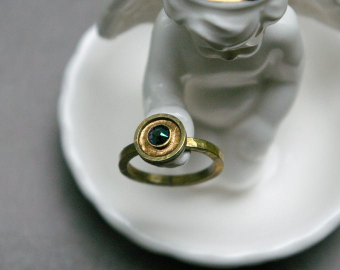 Stardust Twinkle Brass Ring, Dark AB Gem, Hammered Band, Size 6 1/2
