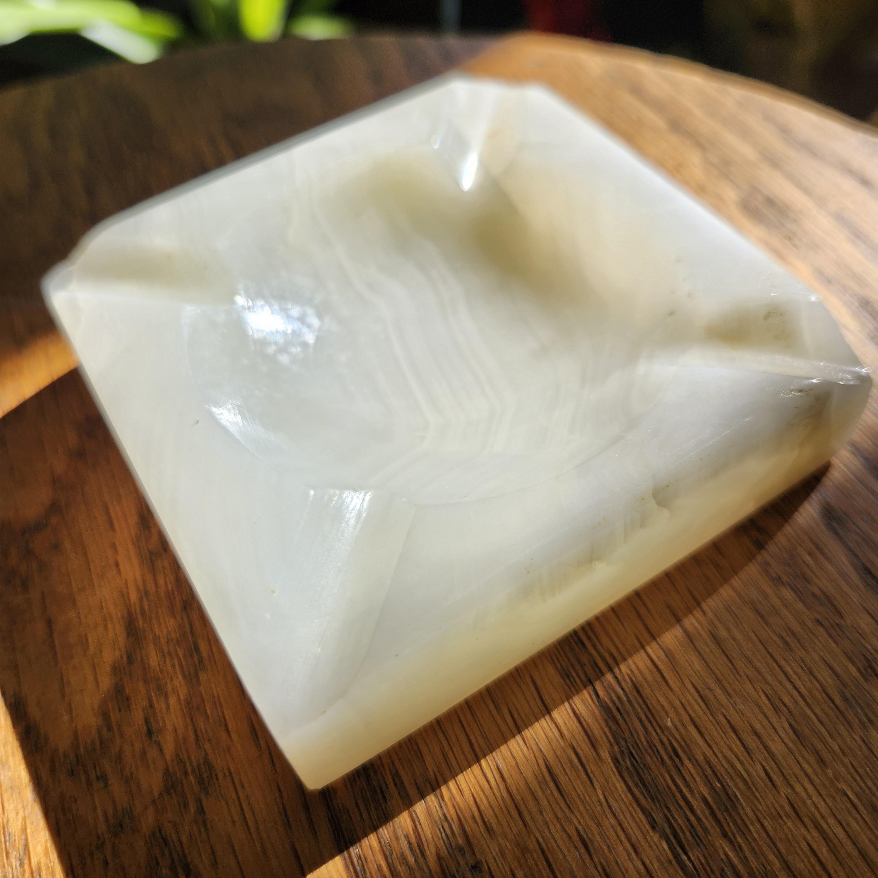 Vintage Natural White Stone Onyx Calcite Hand Carved Polished Mid Century Ashtray