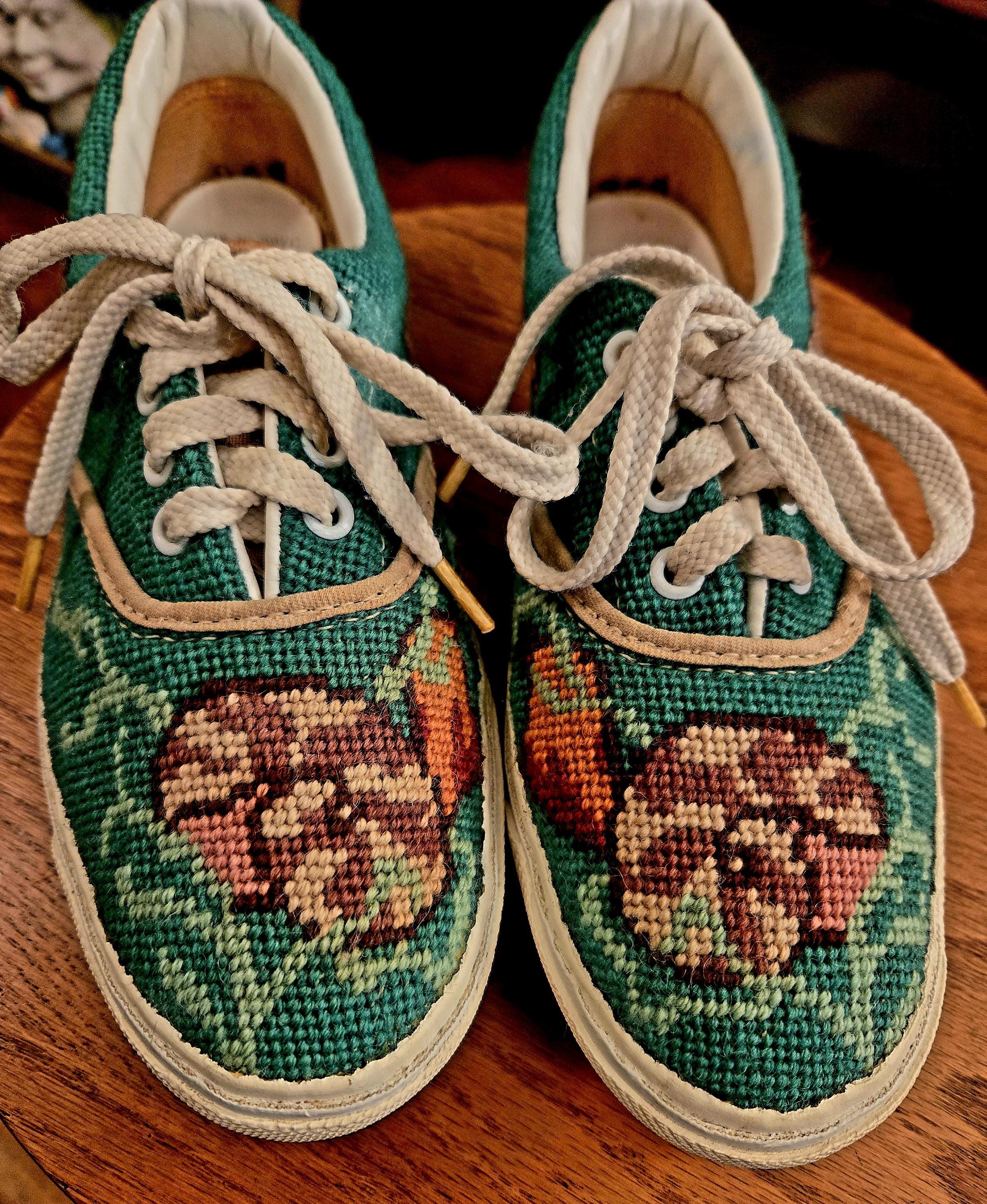 Rare Collectible Van Doren Vans Lace-up Needlepoint Floral 