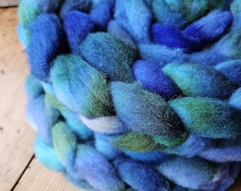Sword Fern 4 oz Dorset Roving / Wool for spinning yarn, wet or needle felting & weaving
