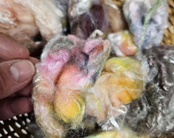 Fairy Dust 2oz Peridot & Rose Gold merino/bamboo Wool for spinning yarn and felting