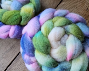 Forest Pixie 4 oz BFL Wool Roving, hand dyed fine spinning fiber