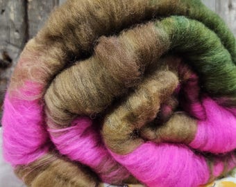 Pirate Queen ombre 2 oz Wool 19 Micron fine Merino Batt, hand dyed spinning fiber