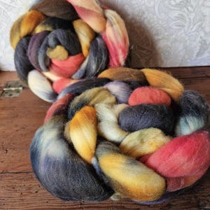 Under The Redwoods 4 oz Wool 19 Micron fine Merino Roving, hand dyed spinning fiber