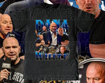 Może przedstawiać: Czarny T-shirt z nadrukiem graficznym Dana White'a i innych zawodników UFC. Tekst "Dana White" jest nadrukowany niebieskimi i białymi literami. Grafika zawiera również logo UFC i numer 29.