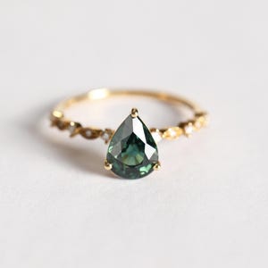 Teal Color Sapphire Ring With Diamond, 18k Solid Gold Ring, Unique Engagement Ring, Vintage Sapphire Ring, Gift For Her For Women