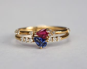 Staplingsring i rubin och safir, ring i 18k massivt guld, evighetsrubinring, unik förlovningsring, staplingsring, present till henne