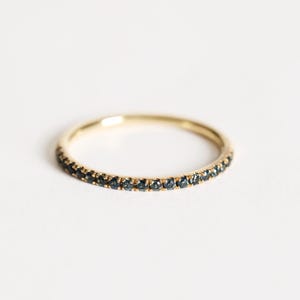 Round Green Sapphire Ring, 14k Solid Gold Ring, Half Eternity Sapphire Ring, Women Sapphire Ring,Vintage Gold Band,Gift For Her