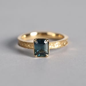 Teal Color Sapphire Ring With Diamond, 18k Solid Gold Ring,Handmade Engraving Sapphire Ring,Statement Sapphire Ring For Women,Gift For Her
