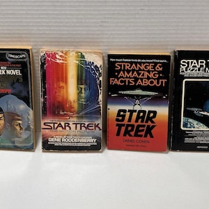 ヴィンテージ 70年代 80年代 スタートレック テーマ SF ペーパーバック ファンタジー 4冊セット
