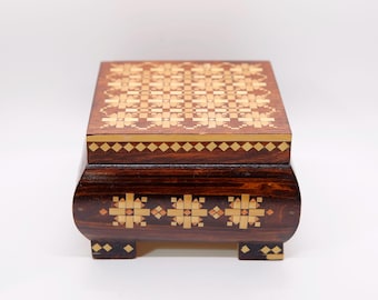Rare Vintage Collectible Russian Inlaid Wooden Box Wood Straw 6x6x4