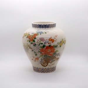 Vintage Japanese Hand Painted Porcelain Vase, Chrysanthemum Flowers 7&quot;x7&quot;