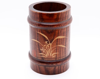 Chinese Handcarved Bamboo Exquisite Pencil Holder 5.5"