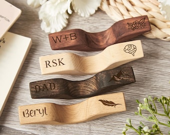 Support De Page En Bois Personnalisé - Accessoires De Livre - Motif