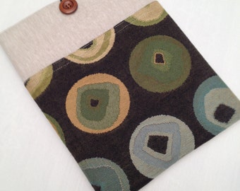Linen macbook 13" padded sleeve /Linen Macbook 13" retina case / Made in Maine /Linen blend cover w/ circle upholstery fabric pocket