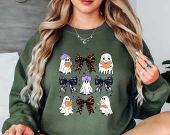 Sudadera de mujer con fantasmas leyendo libros, regalo para amantes de los libros, camiseta de fantasma pequeño, camiseta de Halloween para mujer, regalo de Halloween para mujeres, Halloween de libros