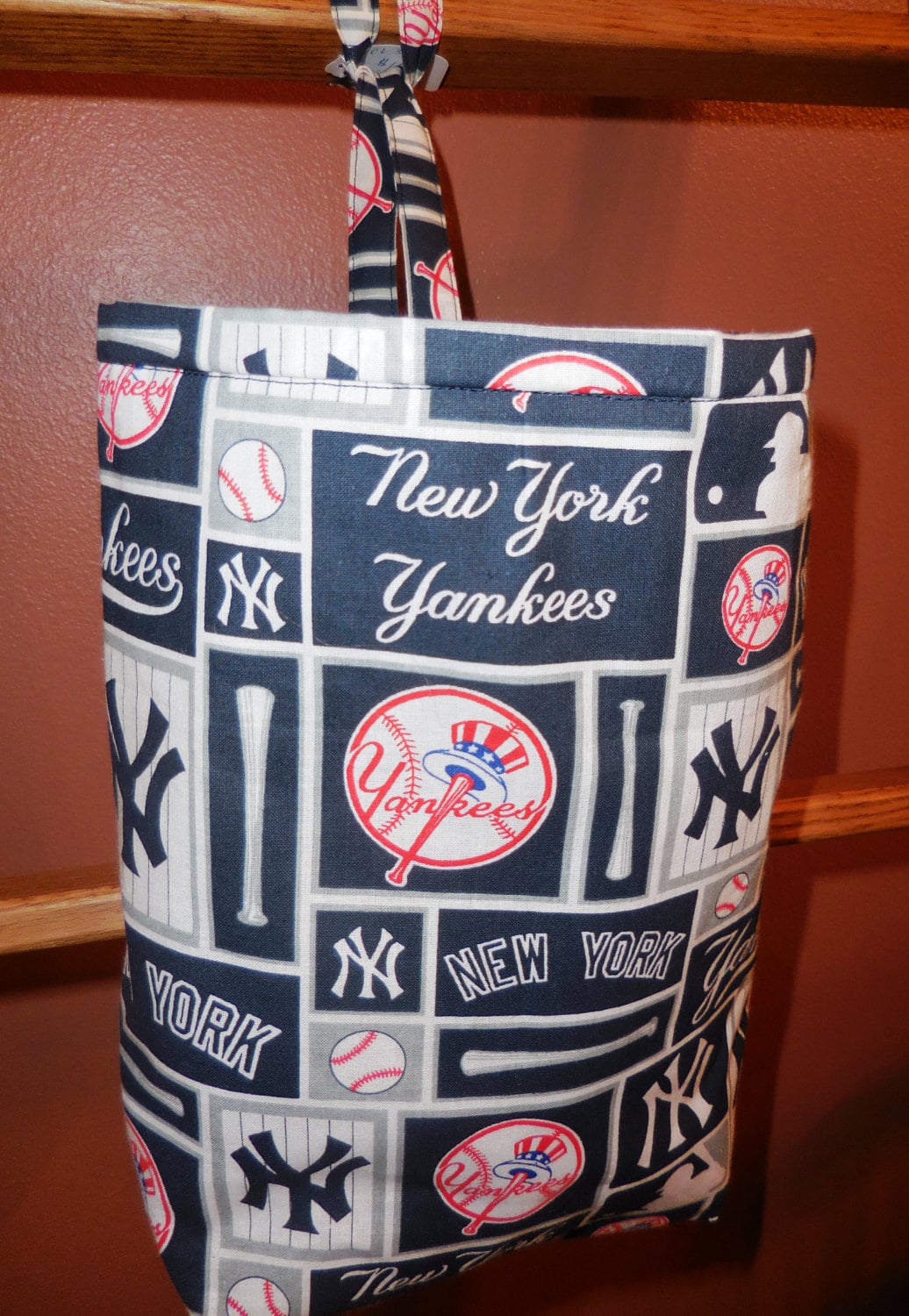 MLB Seamball New York Yankees Logo Hip Sack NY Waist Bag Pouch Bag [Ivory]