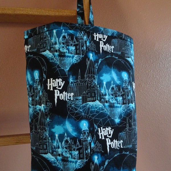 Harry Potter Castle  Vinyl-lined Classy Car Trash Bag / Item # CL942