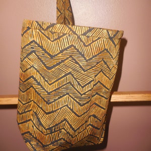 Batik Black and Brown Chevon Vinyl-lined Classy Car Trash Bag / Item # CL436