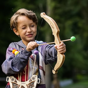 Personalized Woodland Archery Set, Kids Bow And Arrow, Engraved Quiver, Felt Tip Arrows, Montessori Outdoor Toy