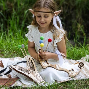 Personalized toy archery set, Wooden bow with arrows and targets for kid, Custom hunting game kit, Coordination development toy, Girl&#39;s gift