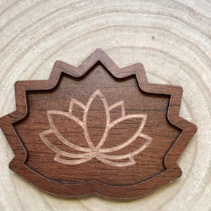 Lotusförmige Kristalltablett: Holzaltaranzeige, Wohnkultur