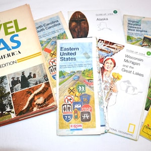 Atlas et cartes vintage des années 1970, environ bicentenaire, guide éphémère en papier amusant