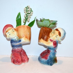 1950&#39;s Vintage Dutch Planters Kitsch Bucket Boy and Girl
