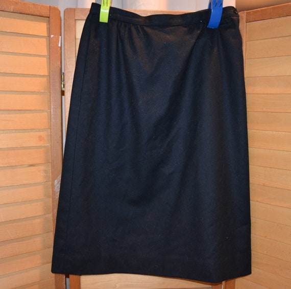 Pendleton, Vintage Skirt Pendleton Woolen Black