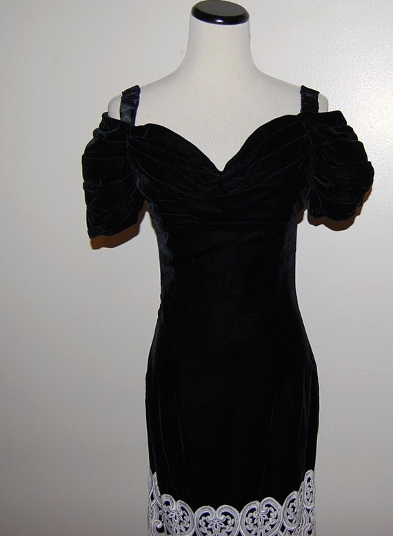 Vintage Dress Black with Soutache Lace Hem - image 2