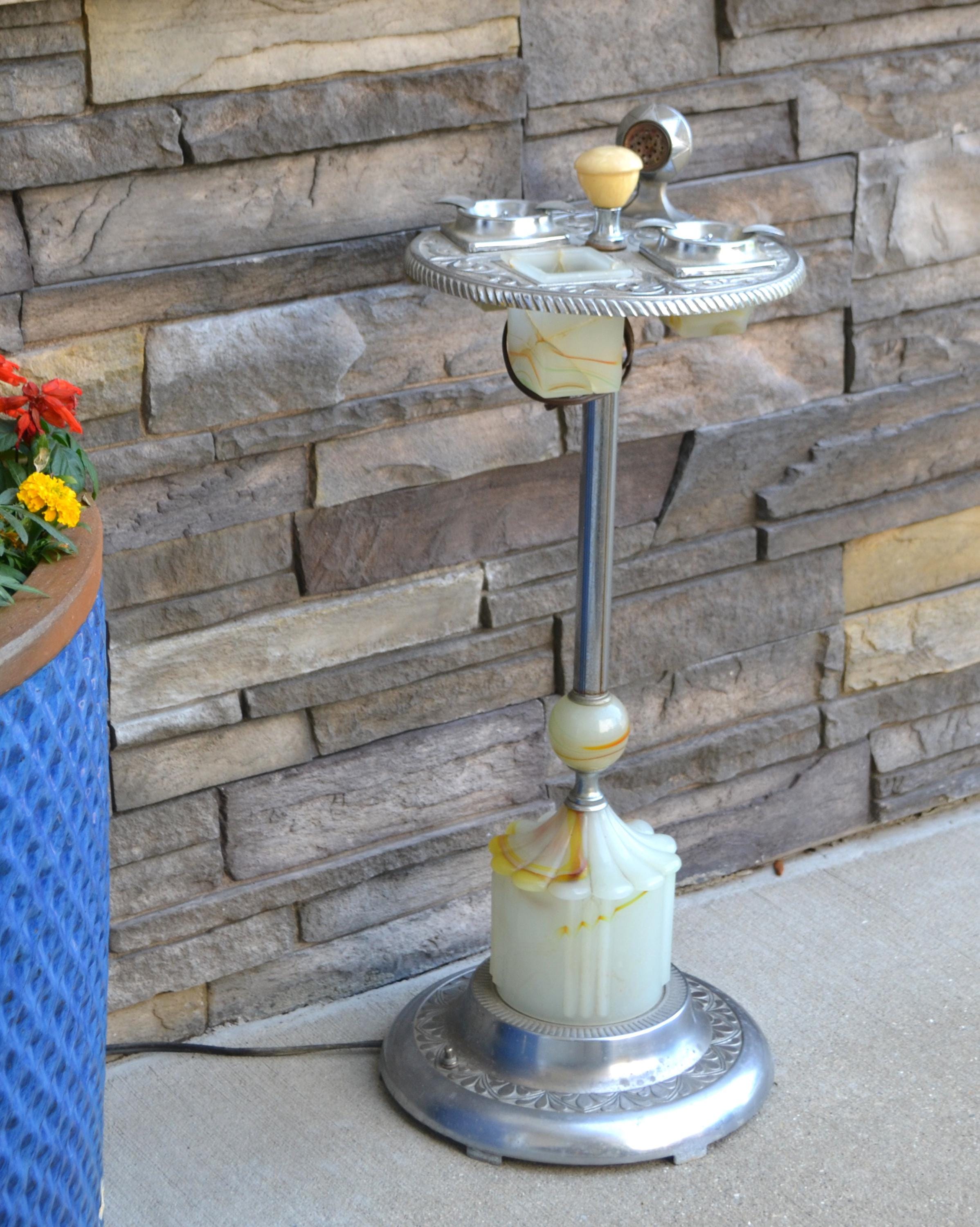 置物 mico Lot - Mico Art Deco Slag Glass & Brass Ashtray Stand