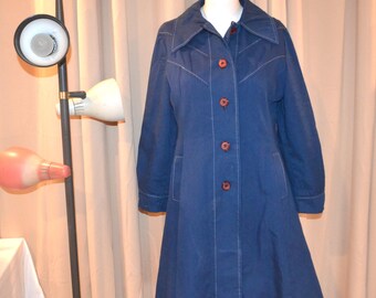 Abrigo azul marino para todo clima That Girl, vintage de 1960