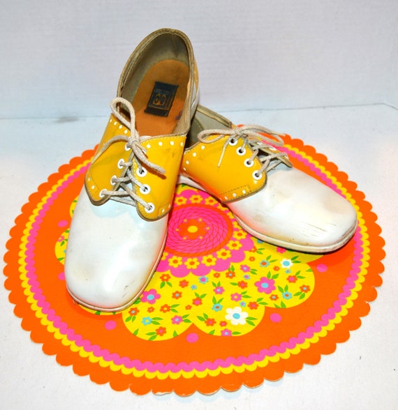 Vintage Saddle Shoes 1950's Bowling to Dance Floor