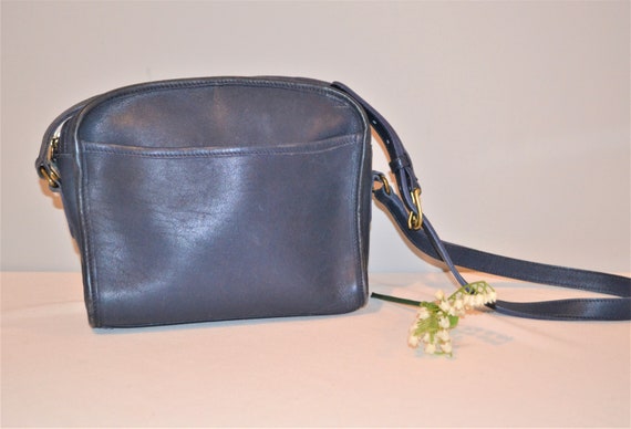 Vintage Coach Navy Blue Saddle Leather City Bag, M
