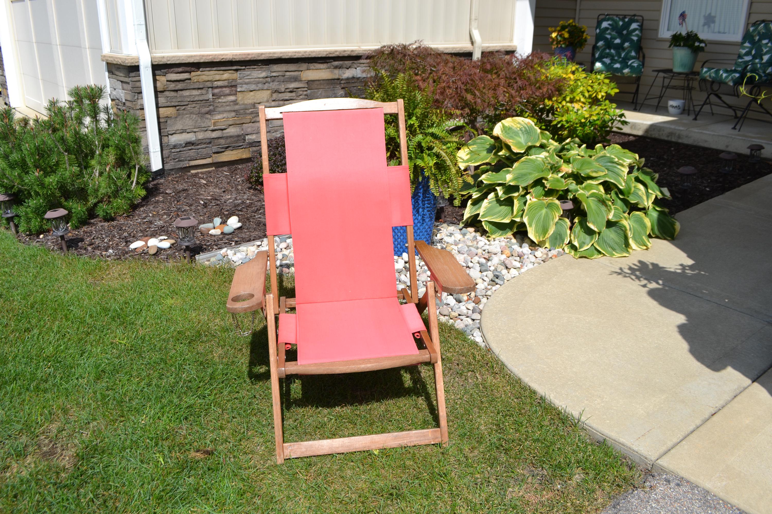 Vintage Sling Back Beach Chair: Rustic Cottagecore Wood