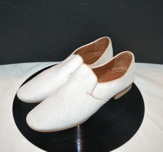 Frye, Vintage Bucks Frye White Ladies Loafers