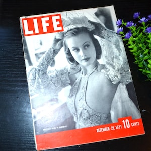 Antique Life Magazine Prettiest in Paradise December 20, 1937