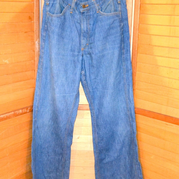 Vintage Jeans Full Leg High Waist Trend for 2023