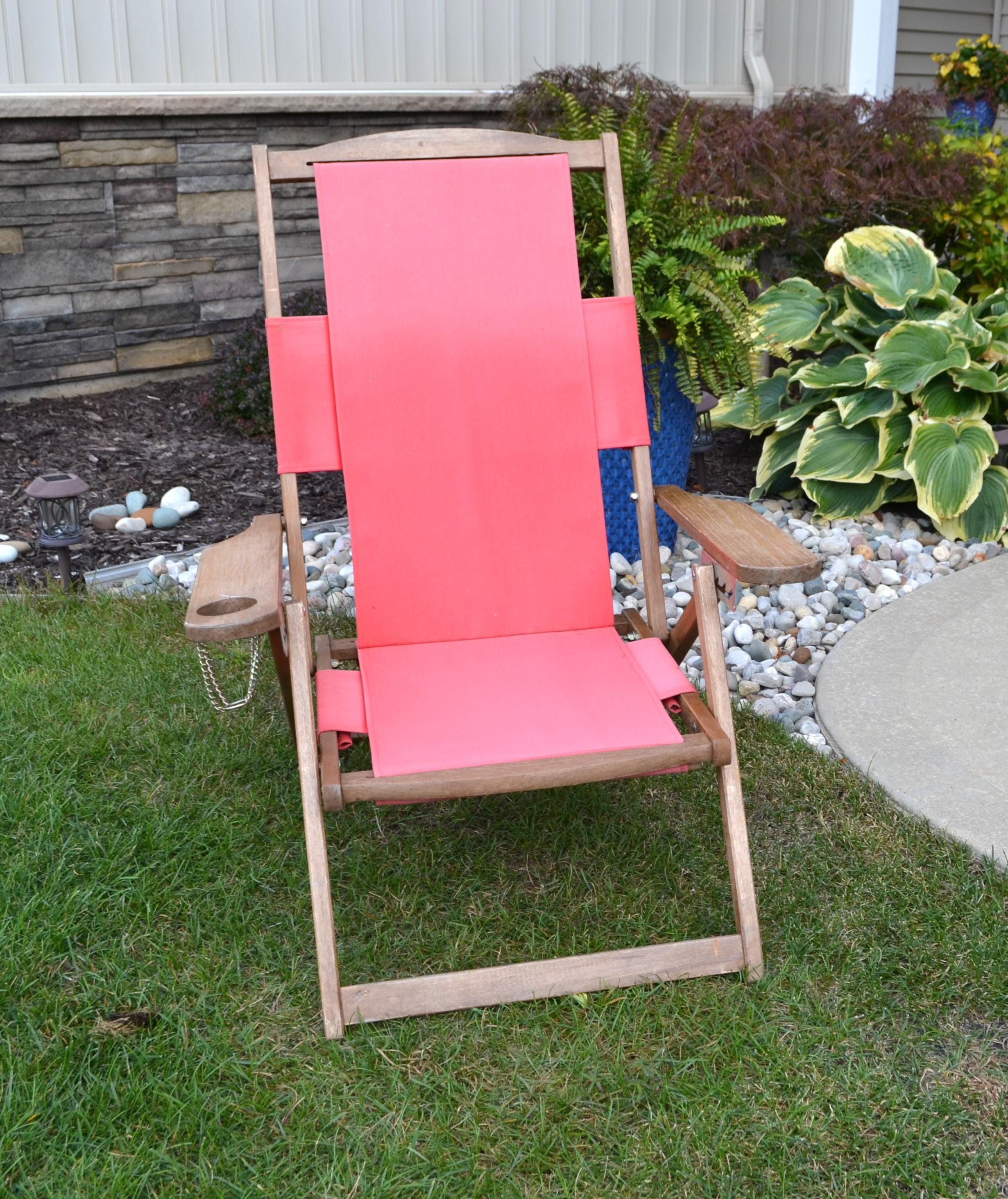 Vintage Sling Back Beach Chair: Rustic Cottagecore Wood