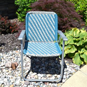 Rasenstuhl Vintage Metall Ostküste bis Westküste Blaue Seile