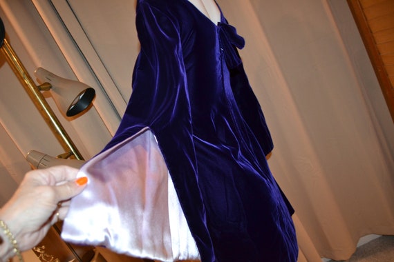 Vintage Dress Purple Velvet Mini Bell Sleeves wit… - image 7