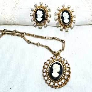 Vintage Cameo Necklace with Chain & Screw Back Earrings Coro image 1