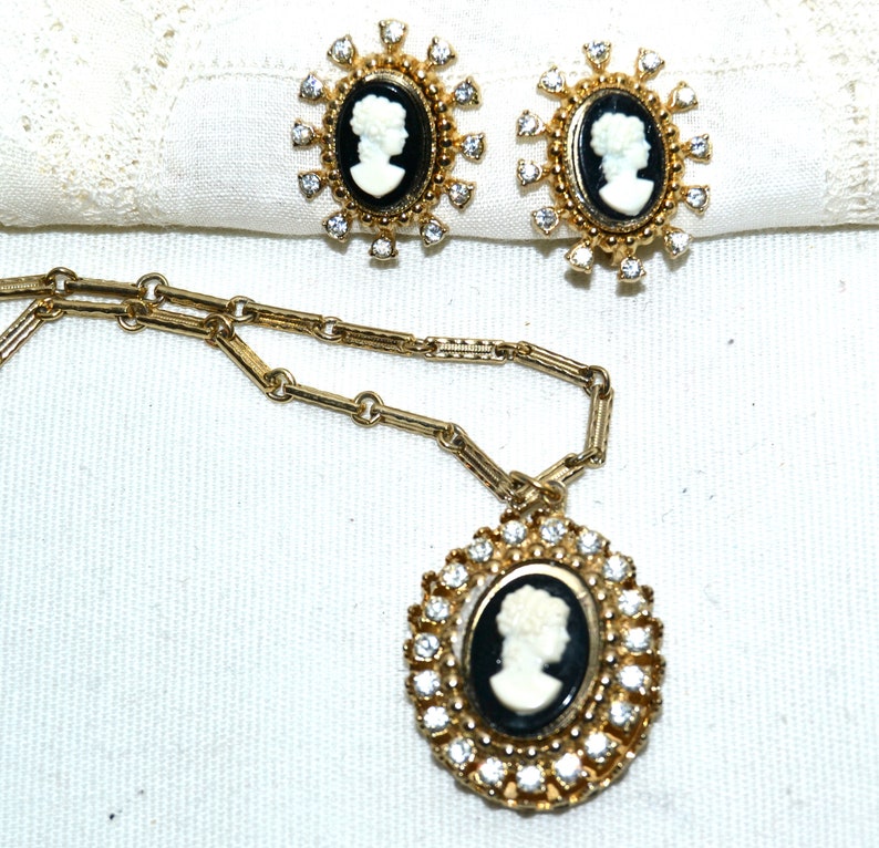Vintage Cameo Necklace with Chain & Screw Back Earrings Coro image 1