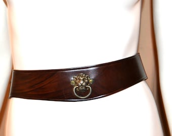 Vintage Belt Leather Dame with Three Metal Lions