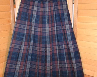 Vintage Skirt Pleats & Flare 1970's Plaid