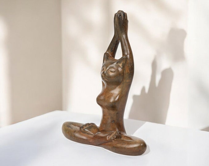 Handmade Bronze Yoga Cat Sculpture – Unique Meditation Cat Figurine – Bronze Zen Cat Statue for Home Decor – Made in Thailand – Zen Art