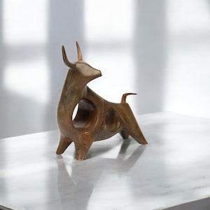 Handmade Bronze Bull Sculpture, Unique Home Decor, 9-Inch Bull Statue, Rustic Animal Figurine, Modern Art Accent, Minimalist Bronze Bull